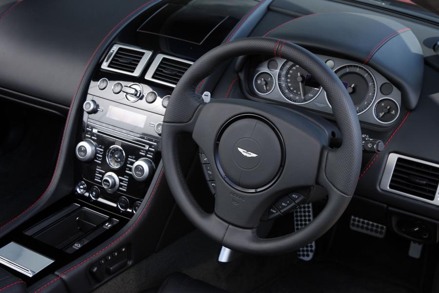 Торпедо Aston Martin DBS Volante 2009 года  (UK) (фото 21 из 47)